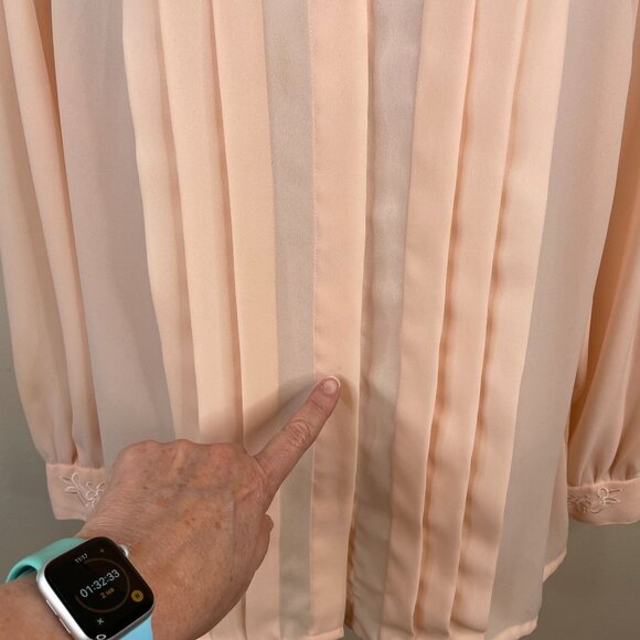 Vintage Romantic Pleated Embroidered Blouse Top 14 Pastel Peach Dainty Sweet - Picture 8 of 16